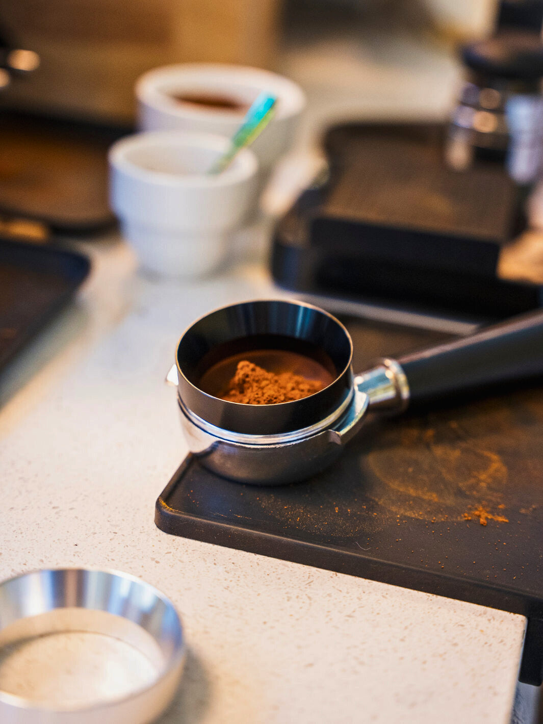 EIGHT OUNCE ESSENTIALS Dosing Funnel (58mm)